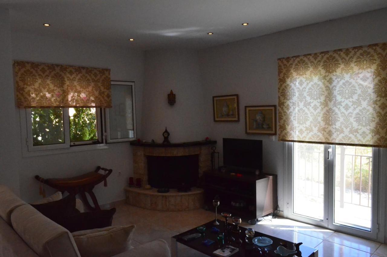 The Seasons Of Nickolas Apartment Agia Efimia